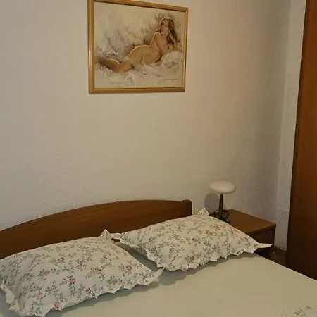 Sonja Apartment *