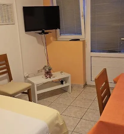 Sonja Apartment *